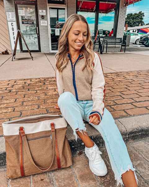 THE LILLY CANVAS TOTE